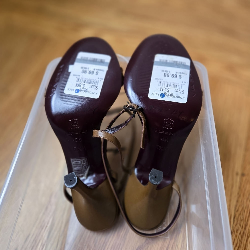 NWOB Via Spiga Women's Brown Strappy Heels - Picture 5 of 6